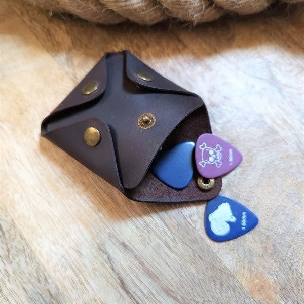 Etui à médiator de guitare personnalisé Etui à médiator de guitare personnalisé en cuir avec gravure d’initiales, de logo, d’image ou de texte