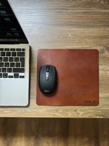 Leather ratón ombrilla personalized hand painted in brown leather with recorded number, initials, logo, any text or image