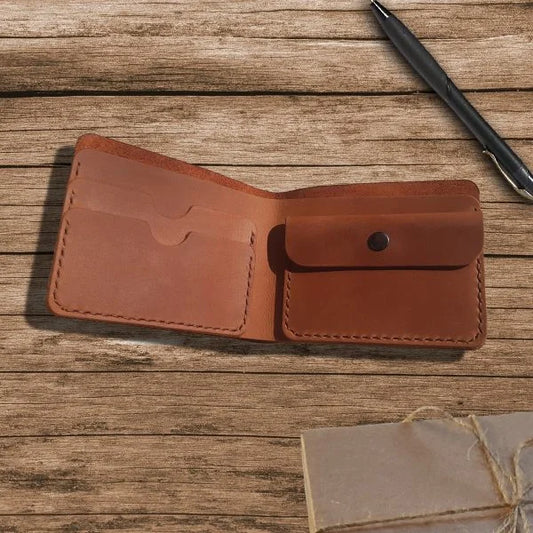 Cadeaux pour les motards, les amoureux de la moto, les pilotes de moto. Portefeuille personnalisé en cuir pour homme avec gravure fait à la main