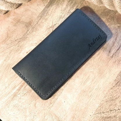 Grand portefeuille en cuir noir de haute qualité, fait main, avec 3 compartiments pour les billets et 3 compartiments pour les cartes, avec gravure