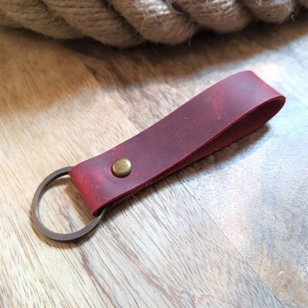 Custom Personalized Leather Keychain Engraved Monogram Initial Name Key Chain Key Ring for Man or Woman UNISEX Wine Red Keys Holder