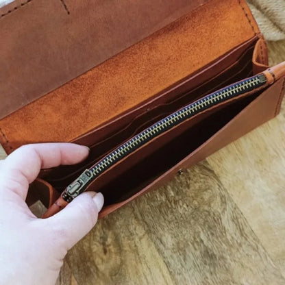 Personalized leather women's wallet with engraving of name, initials, monogram, any text and image. Handmade personalized women's coin purse.