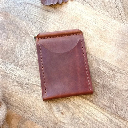Portefeuille avec pince à billets et tête de mort, fait main en cuir, avec gravure personnalisée d’une image et d’un texte