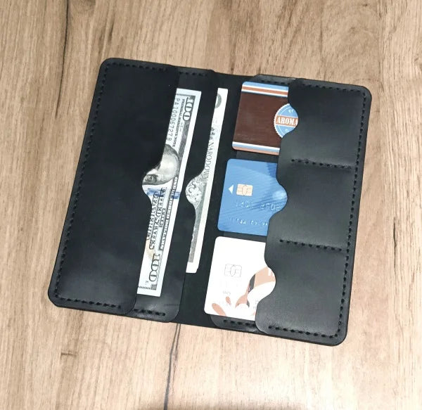 Grand portefeuille en cuir noir de haute qualité, fait main, avec 3 compartiments pour les billets et 3 compartiments pour les cartes, avec gravure