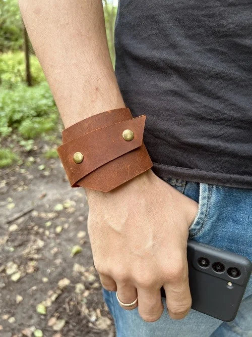 Custom Handmade Men’s Brown Leather Bracelets with Personalized Engraving Name, Text, Monogram, Pictures etc.
