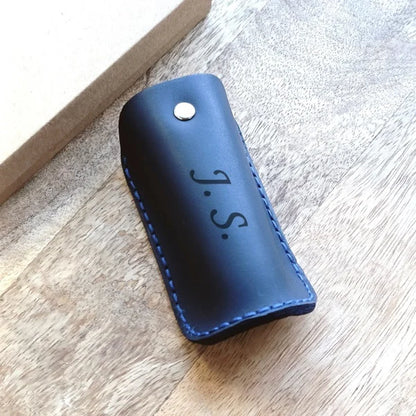 Housewarming gift. Leather key holder with engraving of name, initials, date, monogram and so on. Handmade personalized case for keys