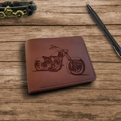 Cadeaux pour les motards, les amoureux de la moto, les pilotes de moto. Portefeuille personnalisé en cuir pour homme avec gravure fait à la main