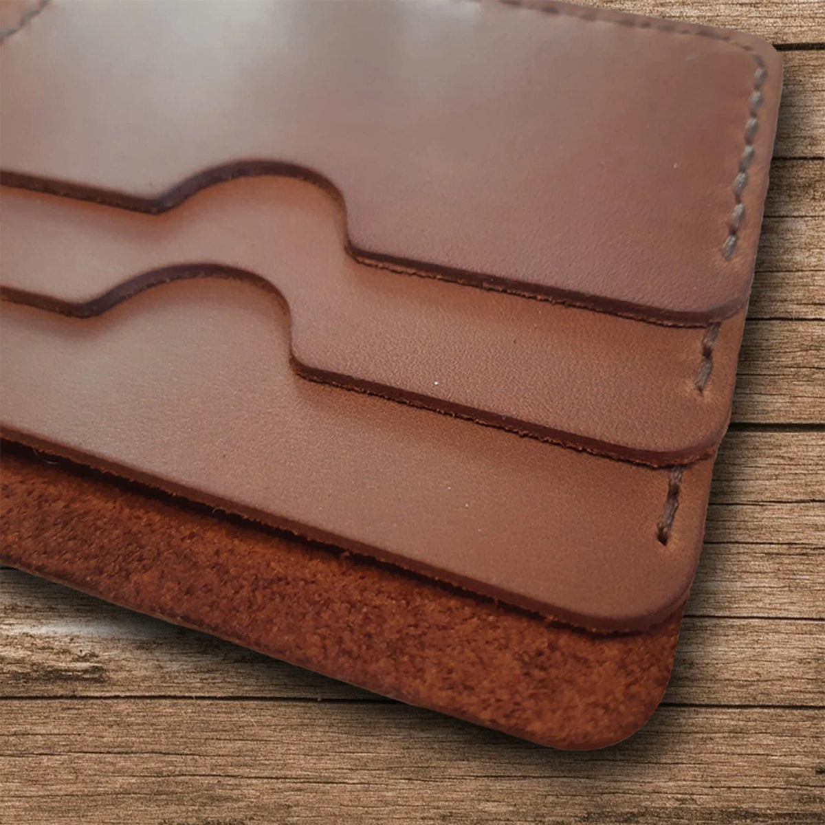 Gifts for BMW fans: Personalized leather wallet for men with engraving of name, initials, monogram, text or photo