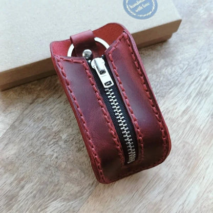 Étui à clés en cuir pour femme avec gravure du nom, des initiales, de la date etc House pour clés en cuir bordeaux personnalisée et faite à la main